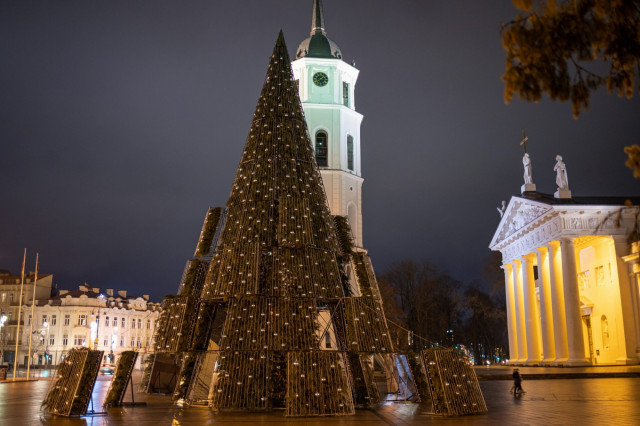 Vilnius Naujuosius sutiks namuose: miesto aikštėse užges eglės, nebus fejerverkų