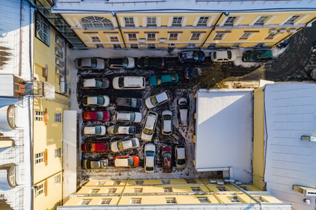 Ar parkavimo vietos Vilniaus senamiestyje gali būti naudojamos ne tik automobilių?