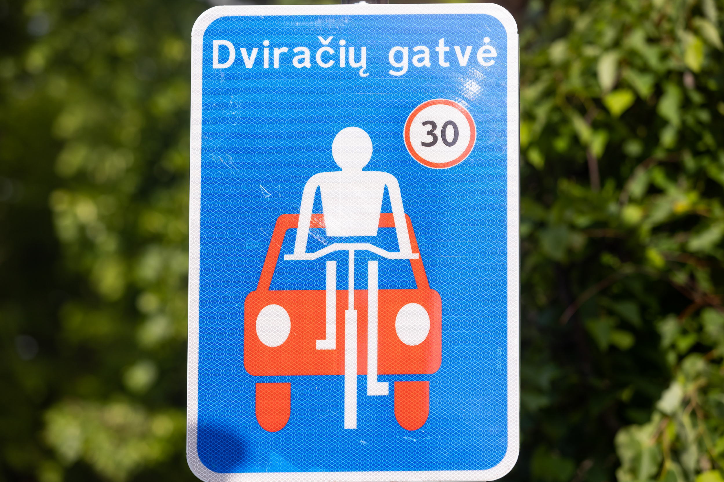 Eismo naujovės Vilniuje: dviračių gatvės ir plačiau taikomos A, A+ eismo juostos