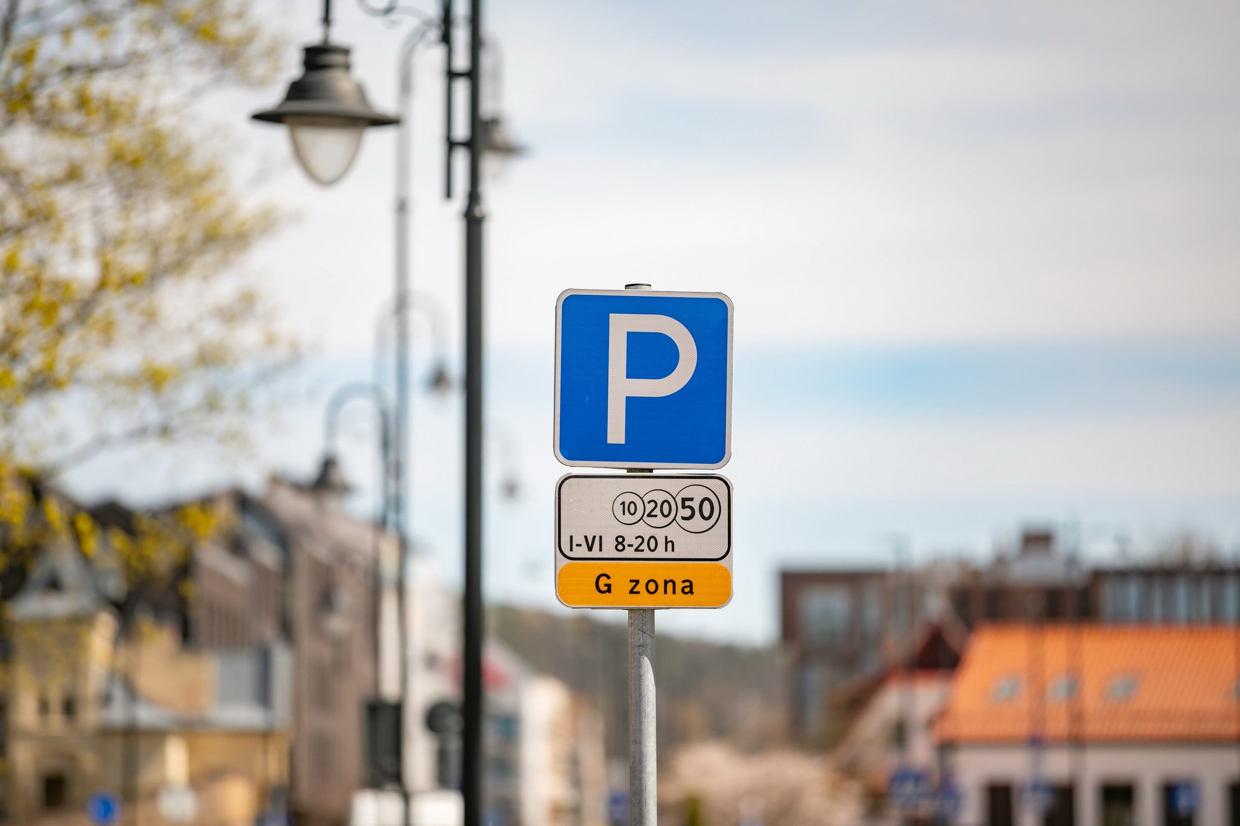 <strong>Vilniečių dėmesiui: žaliąją ir geltonąją parkingo zonas papildys naujai apmokestinamos gatvės</strong>