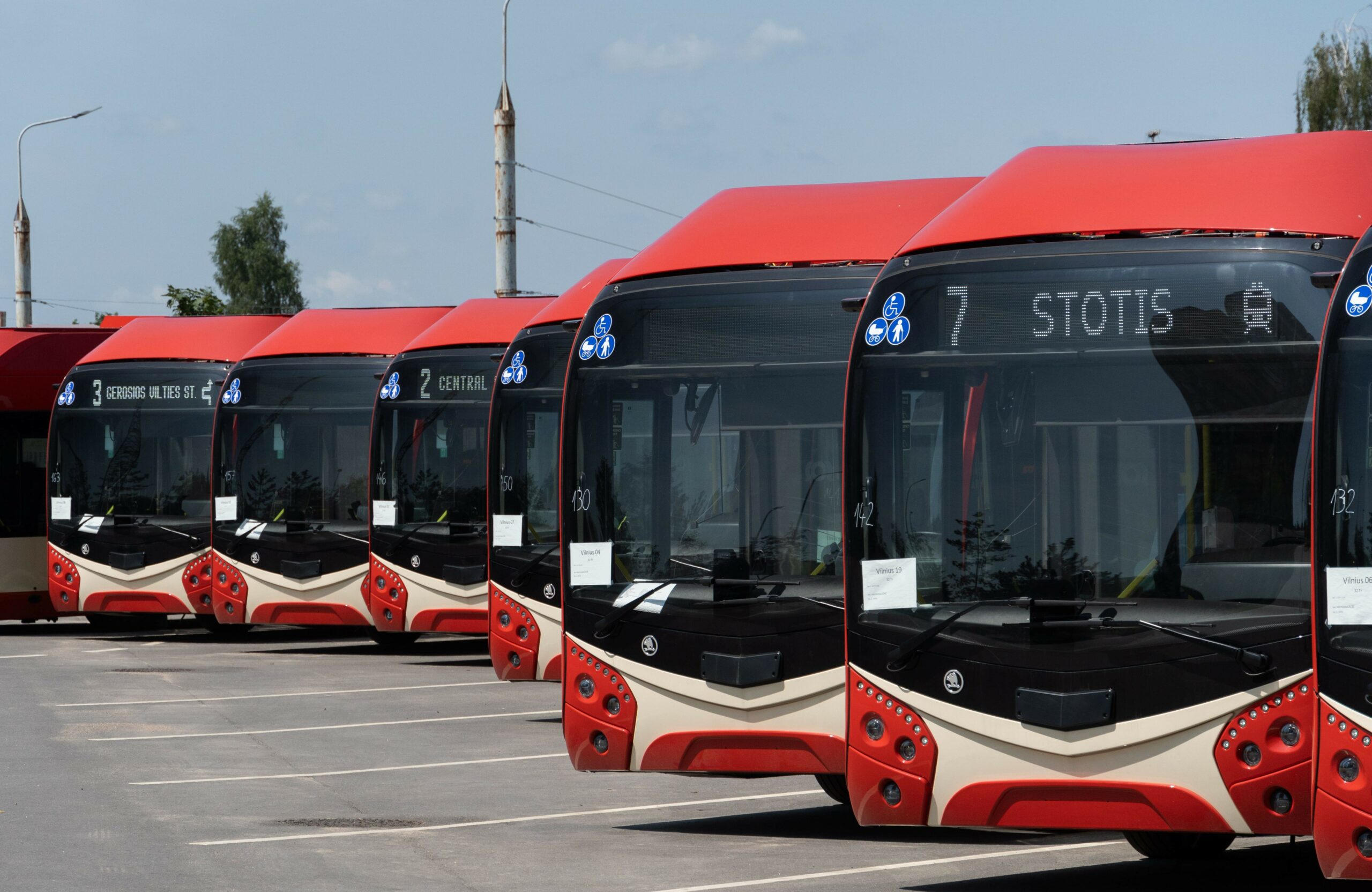 Vilniuje pradedami vykdyti naujų troleibusų bandomieji važiavimai