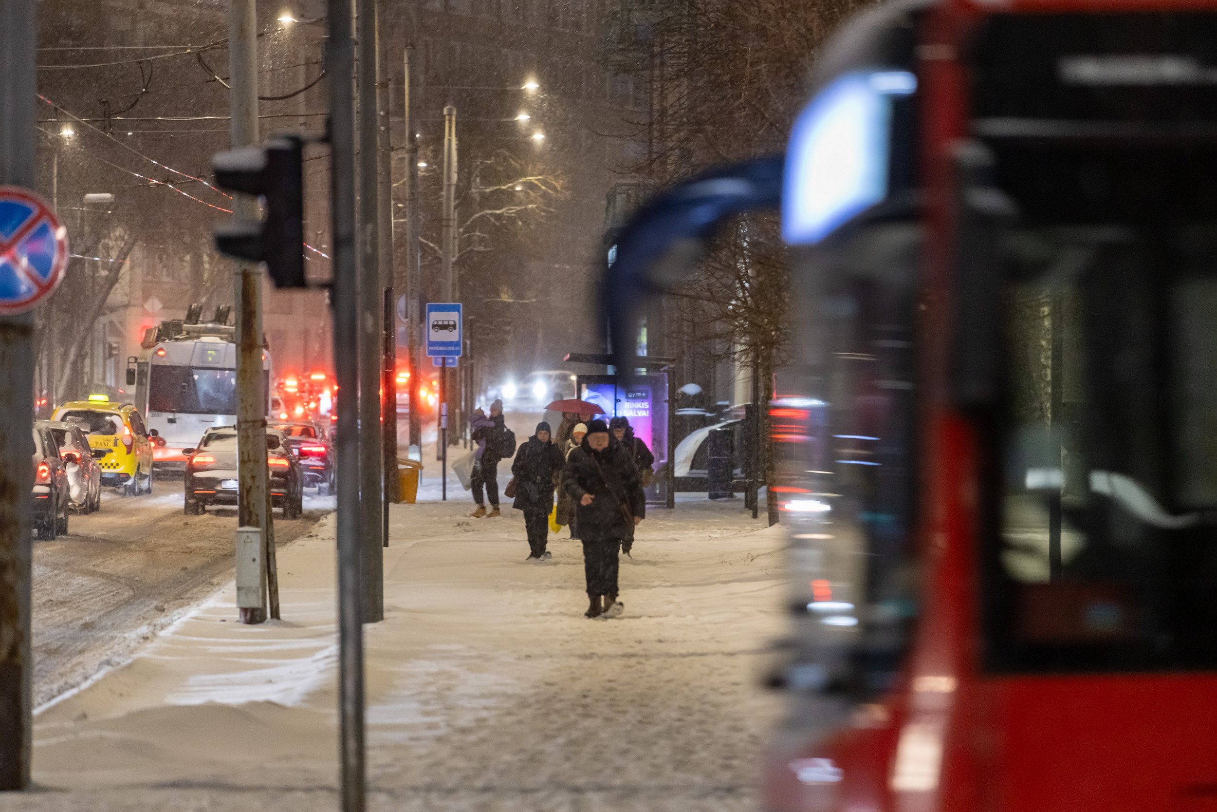 Keleivių dėmesiui: nuo pirmadienio keičiasi viešojo transporto tvarkaraščiai