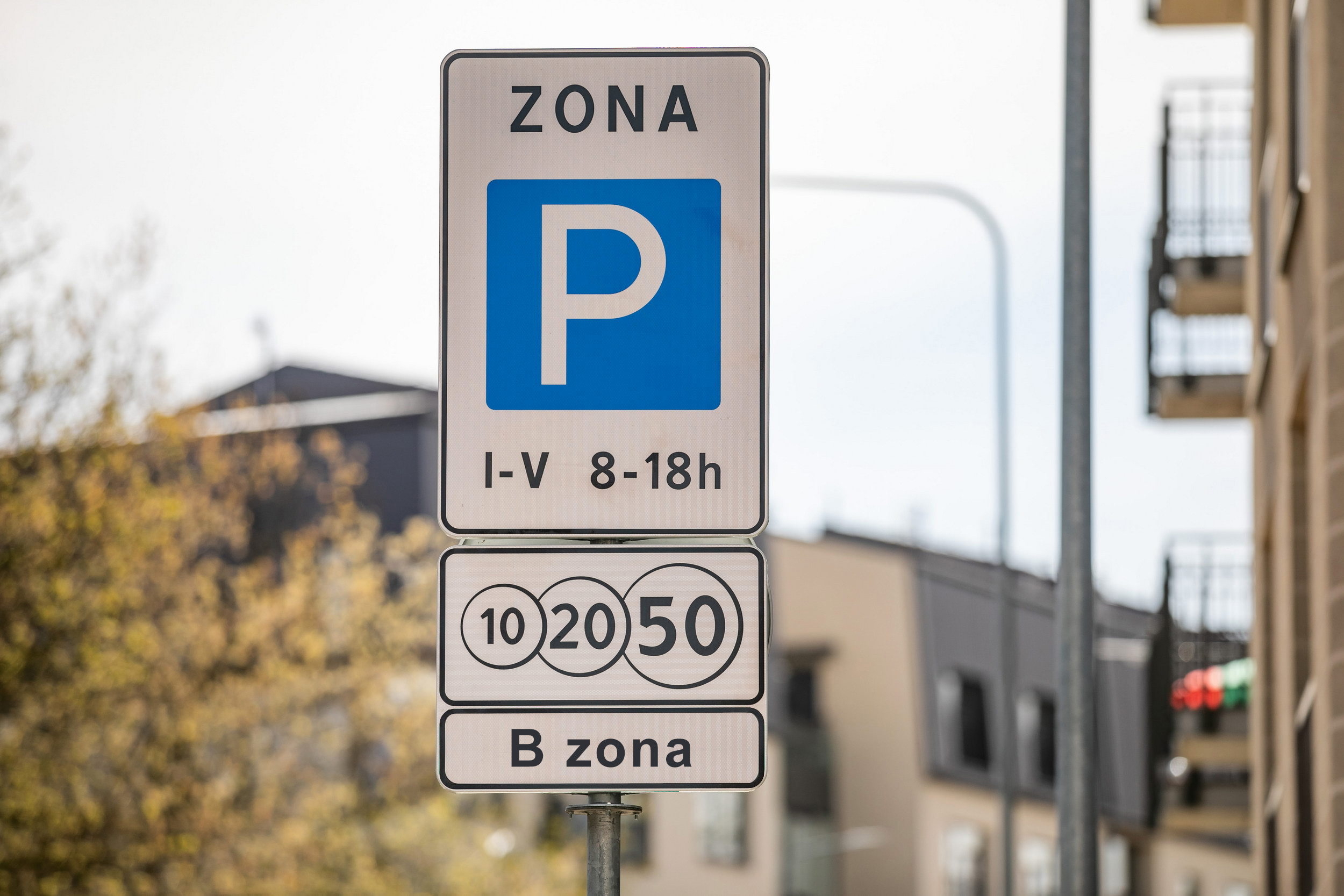 Baltosios zonos sostinėje: galimybė bendruomenėms siūlyti apmokestinti savo kiemus