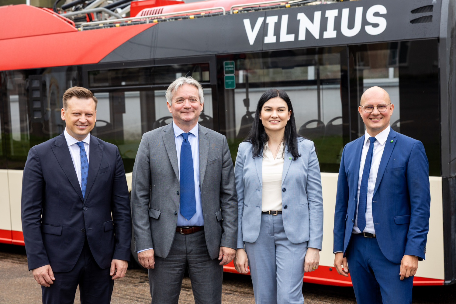 Vilnius tęsia viešojo transporto modernizavimą – pasirašyta sutartis dėl 73 naujų troleibusų įsigijimo