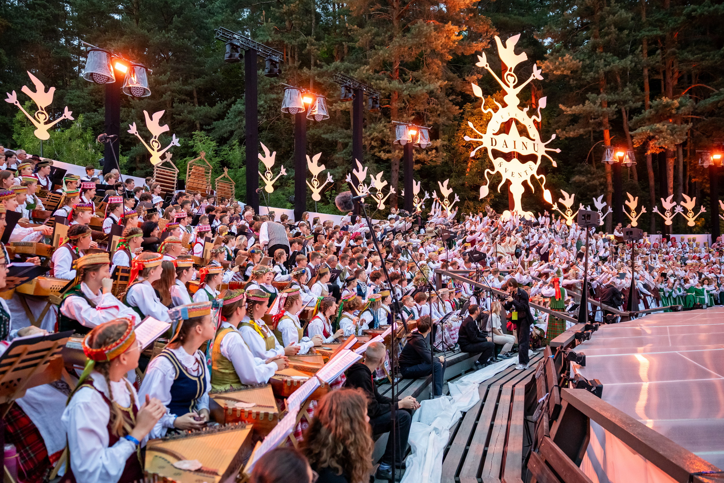 Lietuvos moksleivių dainų šventės ir Pasaulinio Apaštalinio Gailestingumo kongreso dalyviams – nemokamas viešasis transportas