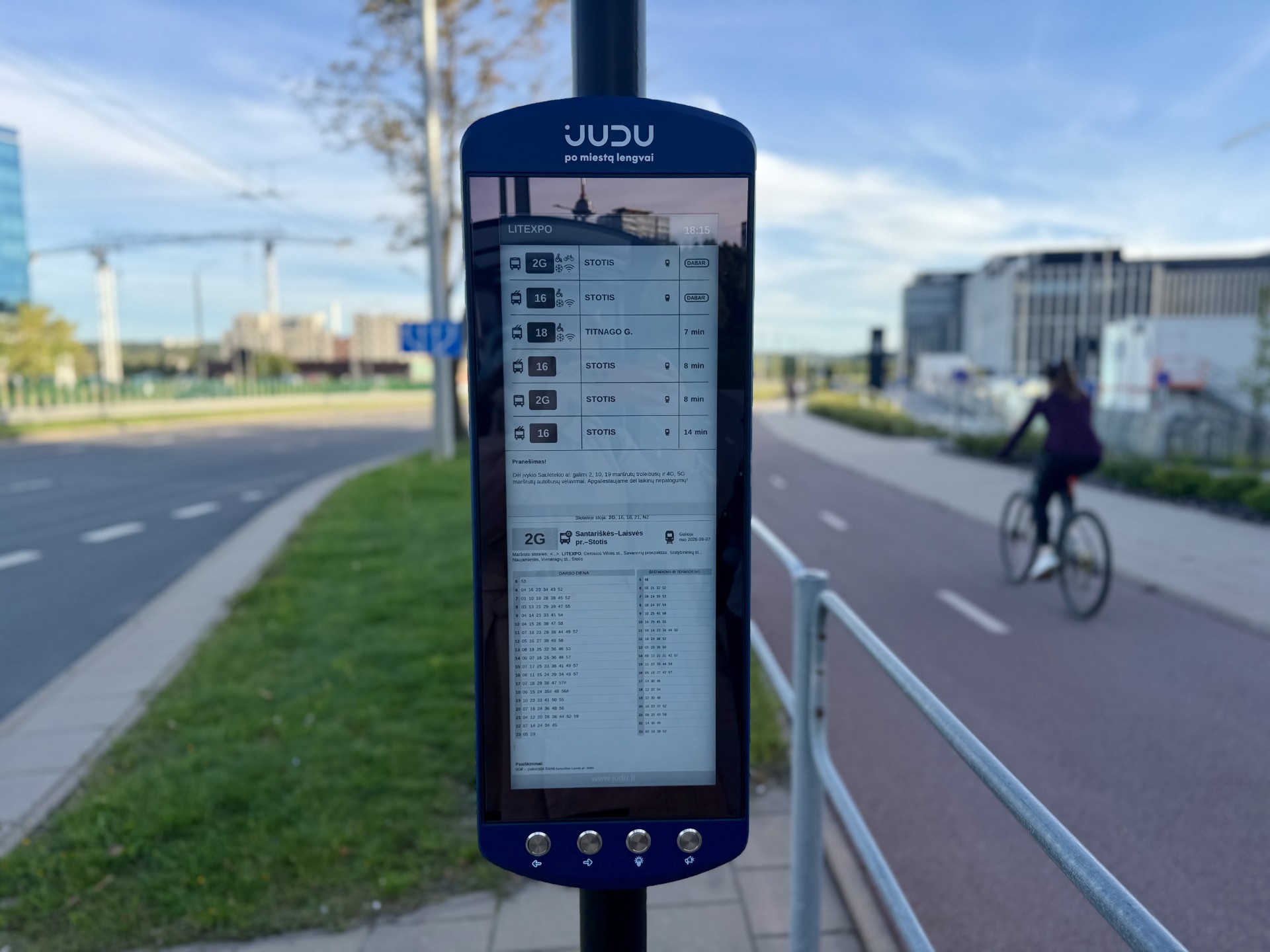 Vilniuje pradedama elektroninių viešojo transporto švieslenčių plėtra
